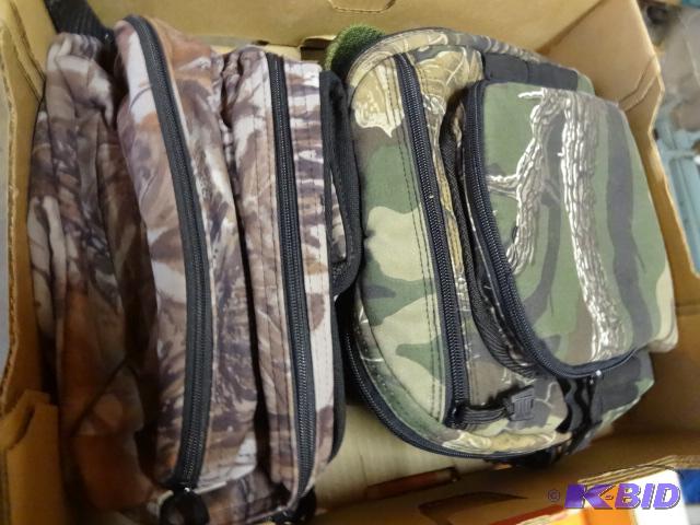 lot 224 image: 2 hunting fanny packs...