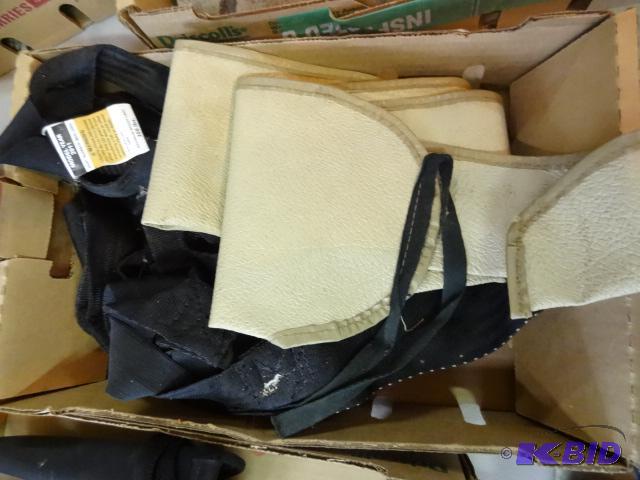 lot 229 image: Gun case and a deer stand safety harness...