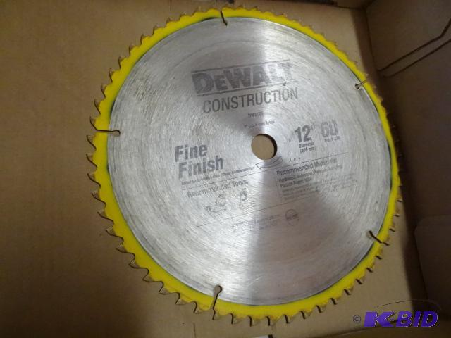 lot 243 image: Dewalt 12" saw bladee...