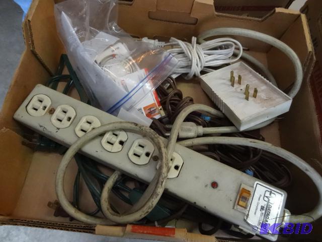lot 259 image: Outlet strip. Misc extension cords...