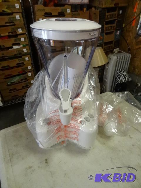 lot 284 image: Brand new smoothie elite smoothie machine...