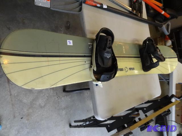 lot 292 image: Air walk format snowboard...
