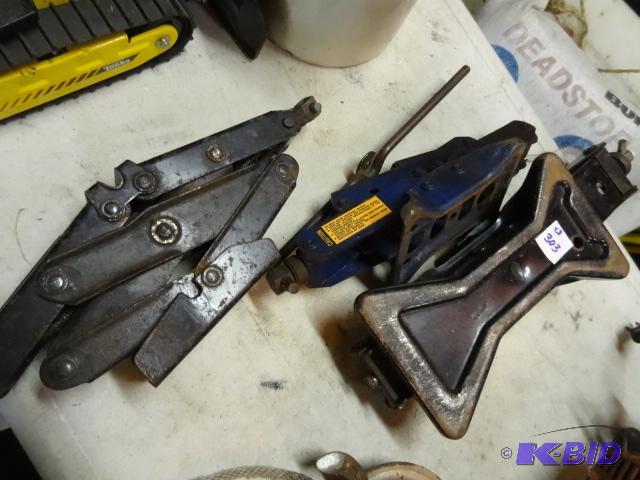 lot 303 image: 3 scissor jacks...
