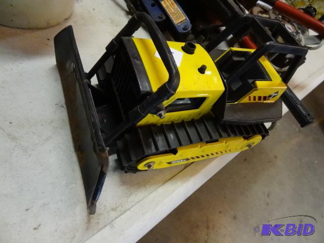 lot 307 image: Tonka bulldozer...