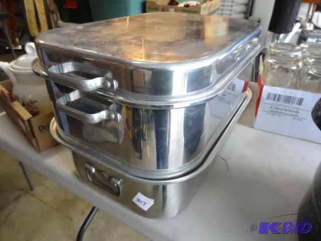 lot 317 image: Wear Ever no 825 top range roaster...