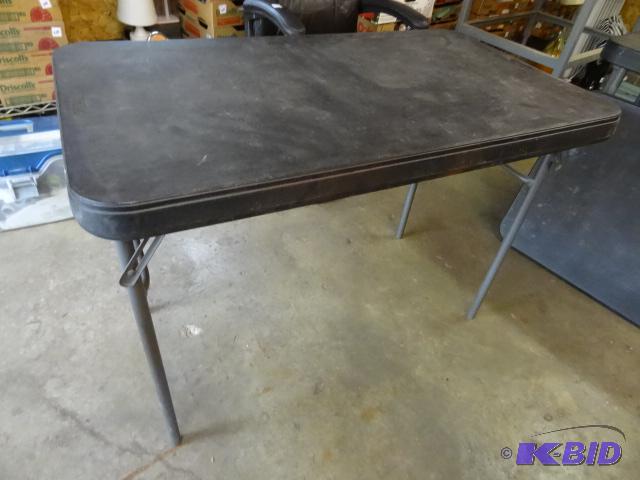 lot 322 image: Lifetime folding table. 41 x 24...