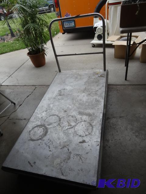 lot 325 image: 60 x 30 aluminum cart...