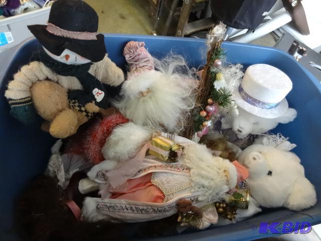 lot 336 image: Stuffed bears. Misc stuffed Christmas dcor st...