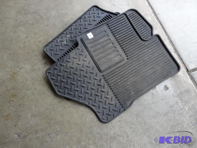 lot 344 image: 2011 Chevy pick up floor mats. Extended cab....