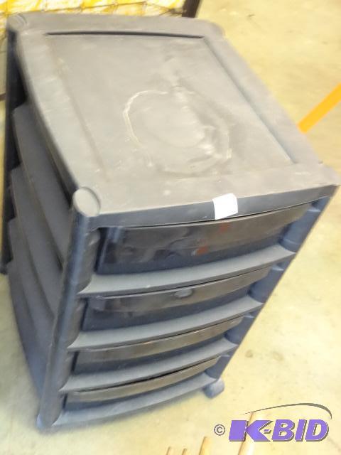 lot 367 image: Tamor 4 drawer plastic cabinet on wheels...