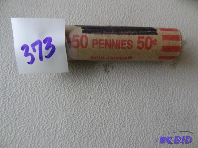 lot 373 image: Full roll of Wheat pennies...