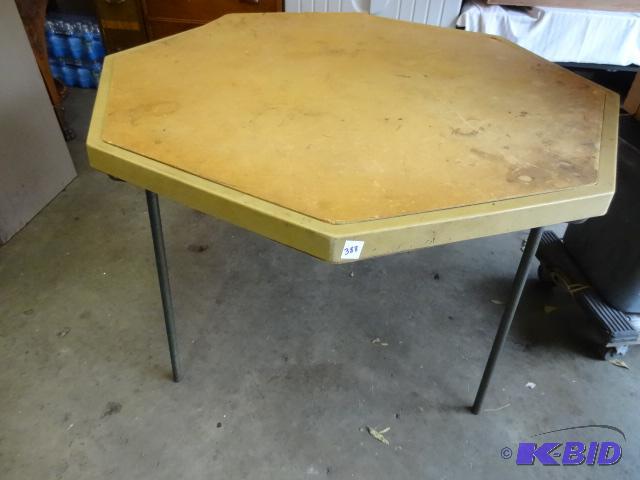 lot 388 image: 46" folding poker table...