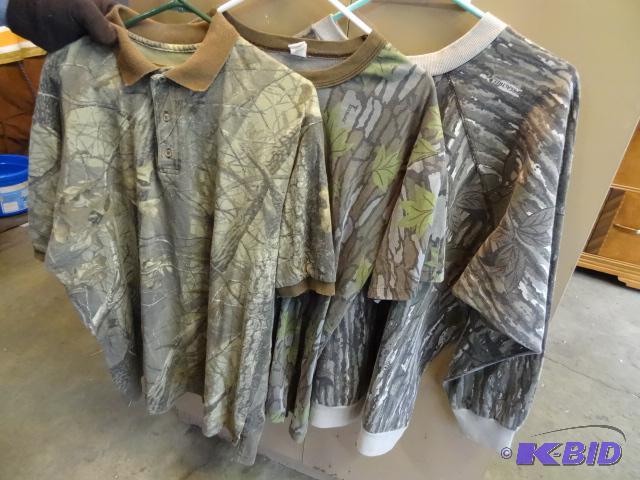 lot 400 image: 1 camo sweatshirt. 2 short sleeve shirts...