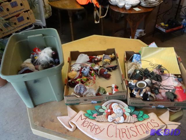lot 419 image: 3 bins of misc Christmas dcor...