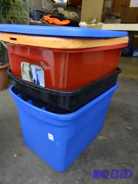 lot 440 image: 3 totes with lids. 78 qt...