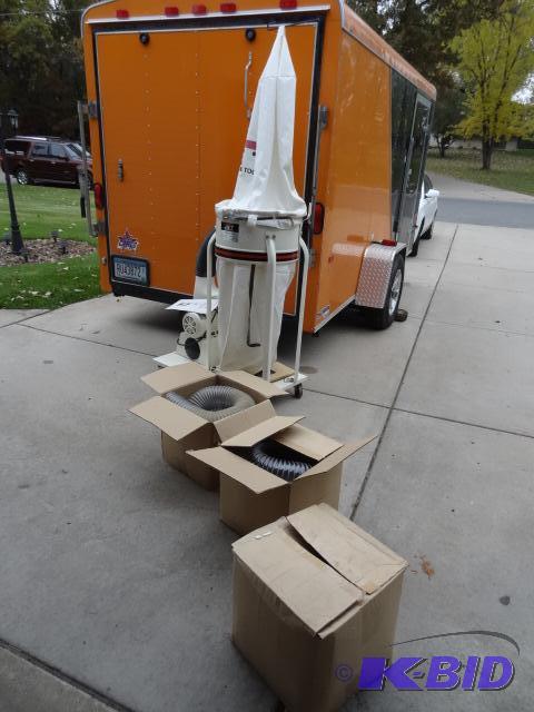 lot 5 image: Jet 1.5 HP dust collector. Model DC-1100. 3 b...