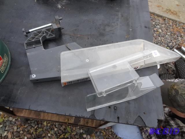 lot 60 image: 2 table saw guards...