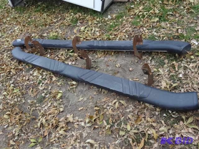 lot 69 image: 2 nerf bar steps for a 4 door truck...