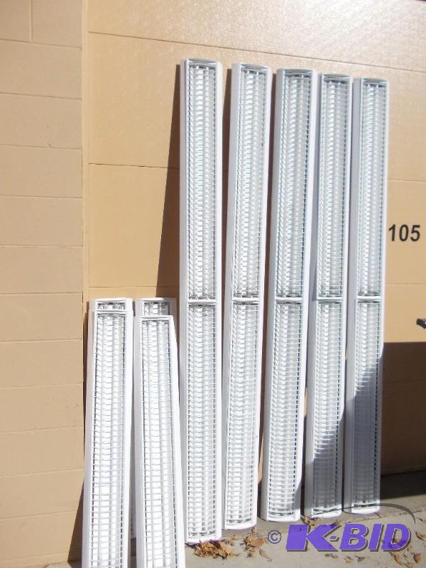 lot 12 image: T-5 Fluorescent Lights (4-4ft, 5-8ft) ...