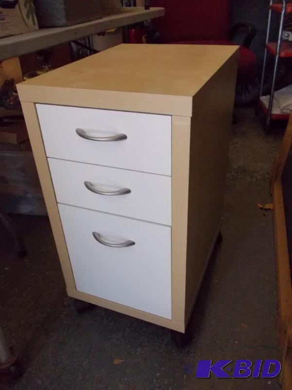 lot 16 image: 3 Drawer Ikea Rolling File (15x20x28)...