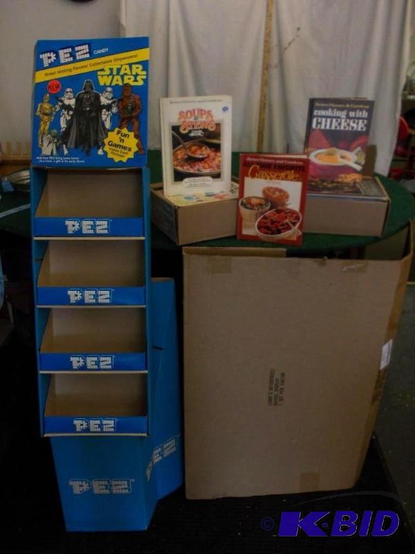 lot 35 image: Star Wars Pez Display, Large Variety of Cookb...