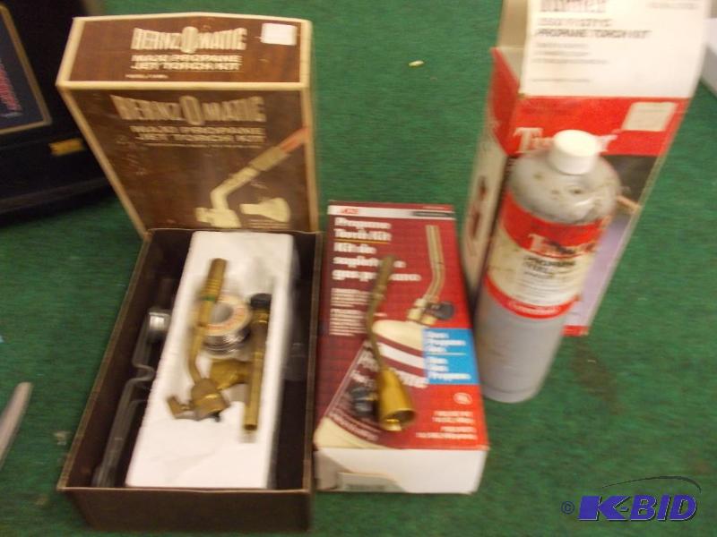 lot 73 image: Propane Torch Kits...
