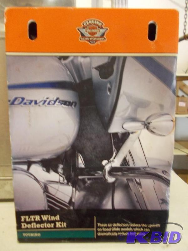 lot 8 image: Harley Davidson FLTR Wind Deflector Kit...