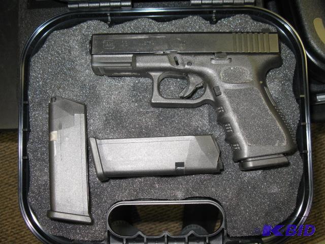 Glock G23 Gen3 semi-auto