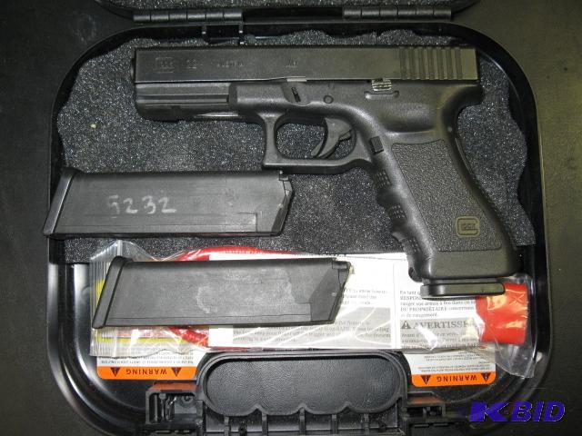 Glock G22 Gen3 semi-auto