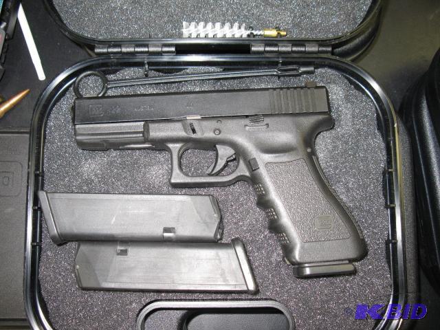 Glock G22 Gen 3 semi-auto
