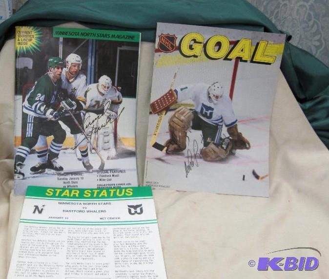 lot 105 image: Minnesota North Stars Magazine # 25 Franktise...