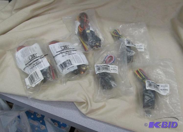 lot 140 image: Qty 6 Directed Electronics, inc Effective veh...