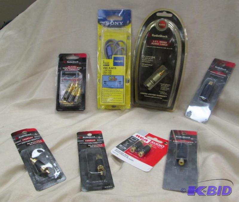 lot 213 image: Qty 8 Mini RG-59U Compression male RCA conne...