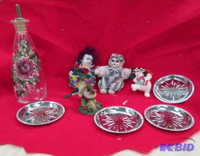 lot 229 image: Qty 9 Glass you can put liquid and pour out, ...