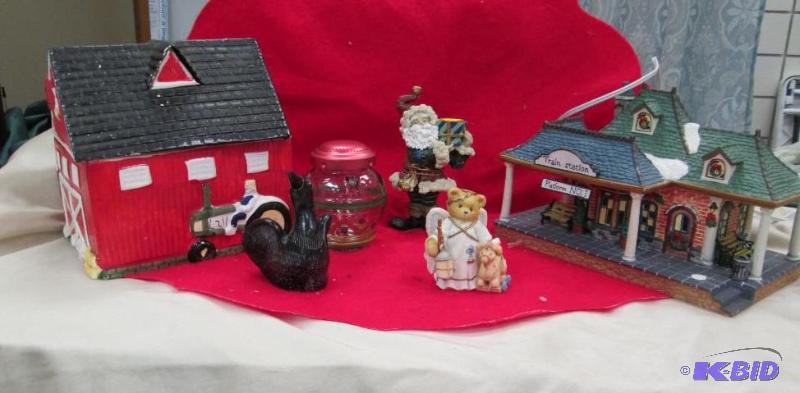 lot 252 image: Qty 5 Train station that lights up- Angel bea...