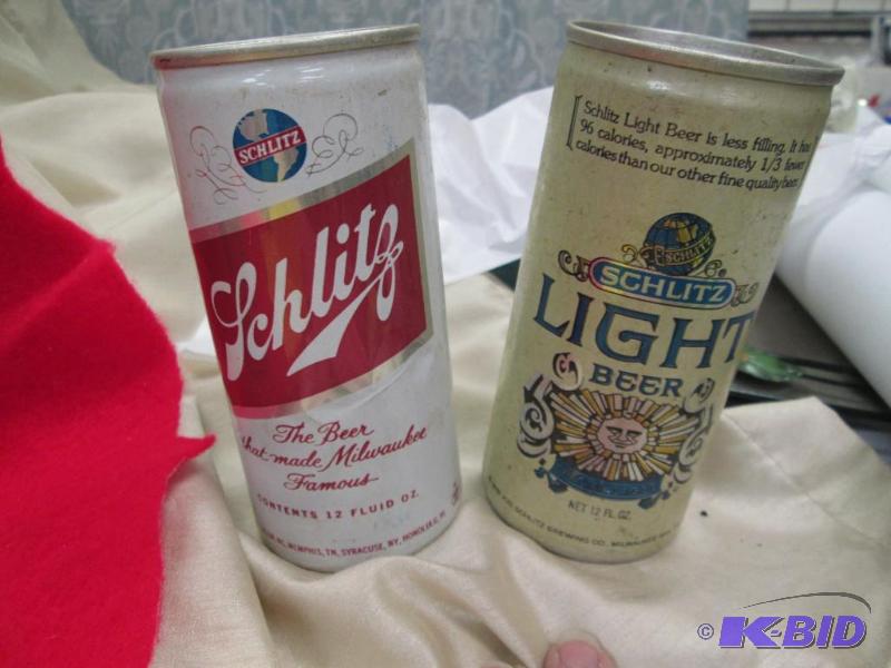 lot 280 image: Qty 2 Schlitz Malt Liquar Jos Schlitz brewin...
