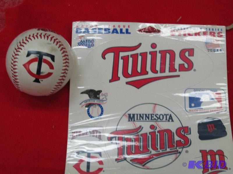 lot 46 image: Autograph ball from the Twins...