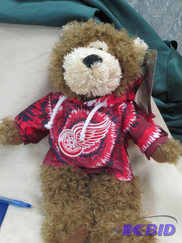 lot 59 image: Bear...