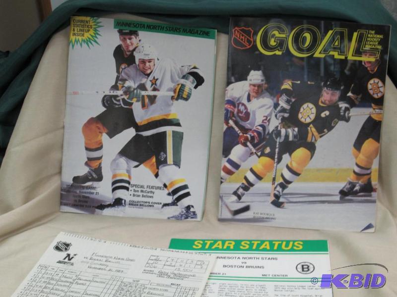 lot 91 image: Minnesota North Stars Magazine, Collectors c...