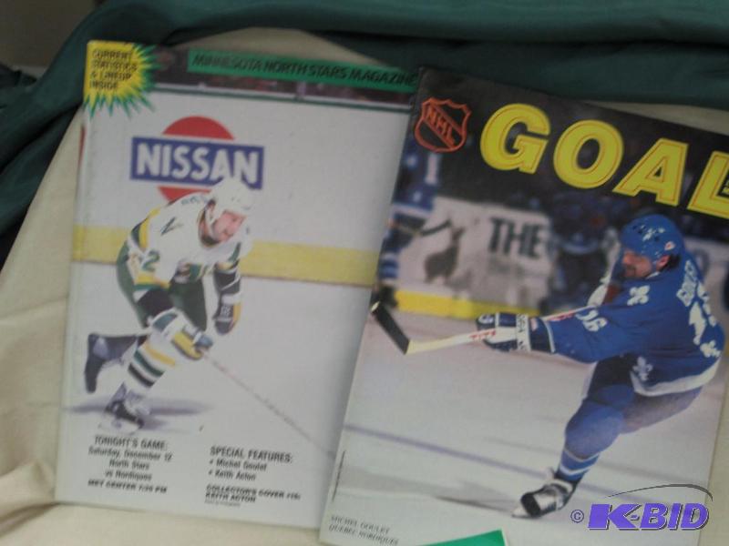 lot 93 image: Minnesota North Stars Magazine, collectors c...