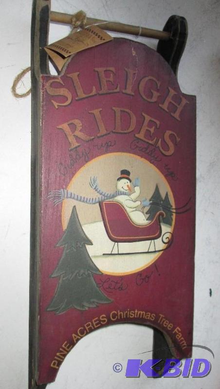 Wood sleigh dcor...