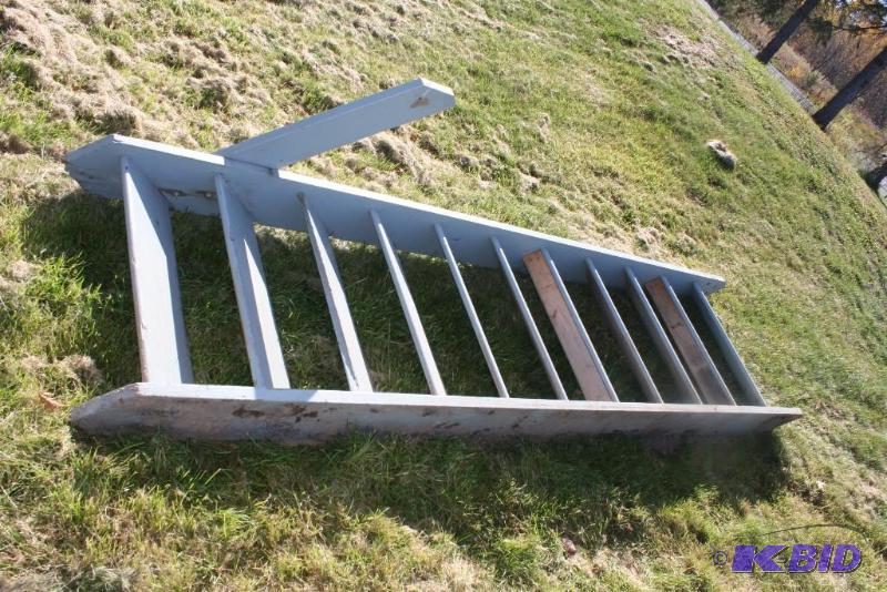 lot 13 image: Wooden Stairs