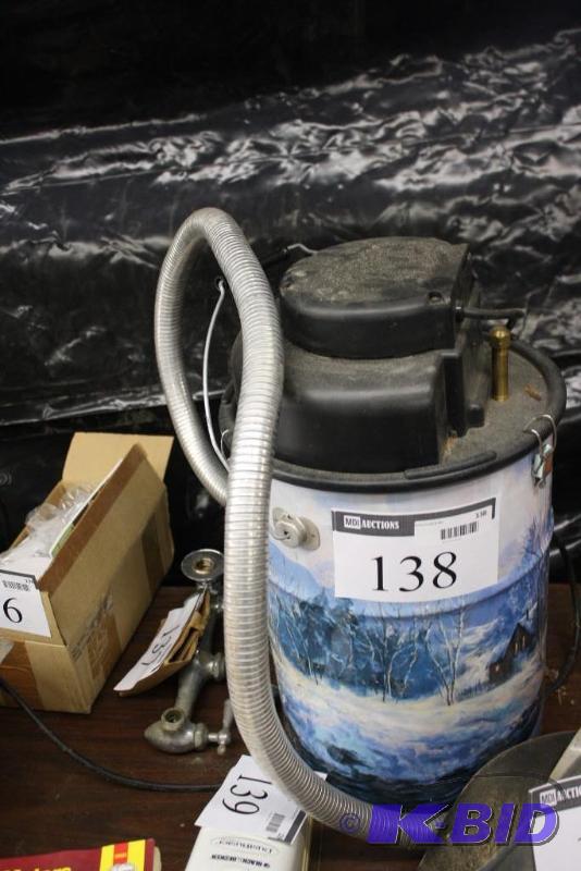 lot 138 image: Cougar Ash Vacuum
