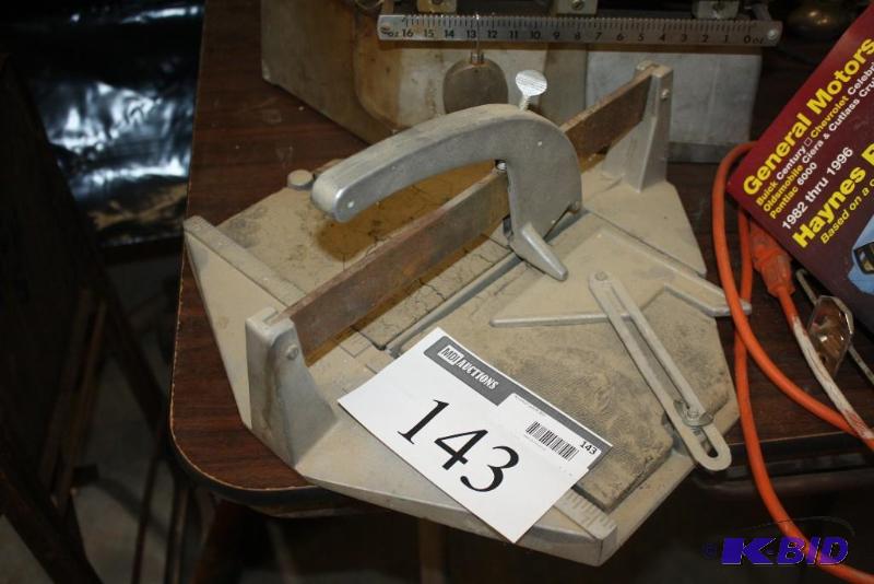lot 143 image: Superior Tile Cutter