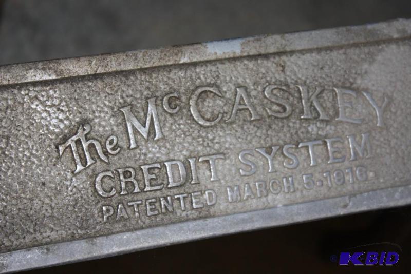 lot 146 image: Vintage McCaskey Cash Drawer