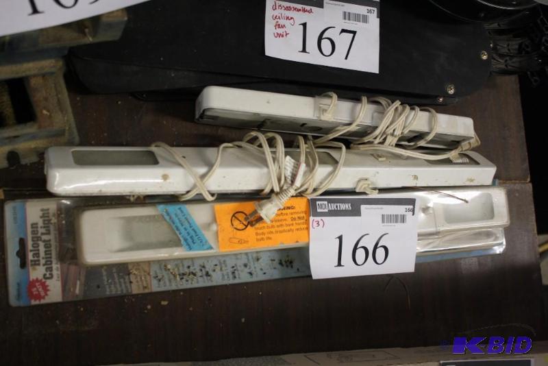 lot 166 image: Halogen Cabinet Lights