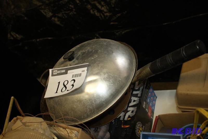 lot 183 image: Metal Wok wLid & Base