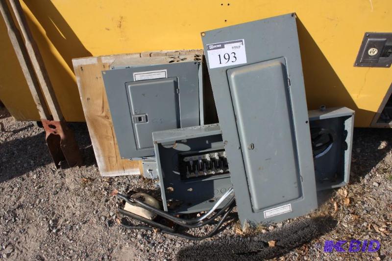 lot 193 image: Electrical Boxes