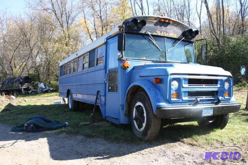 lot 2 image: Custom Scool BusRV Conversion
