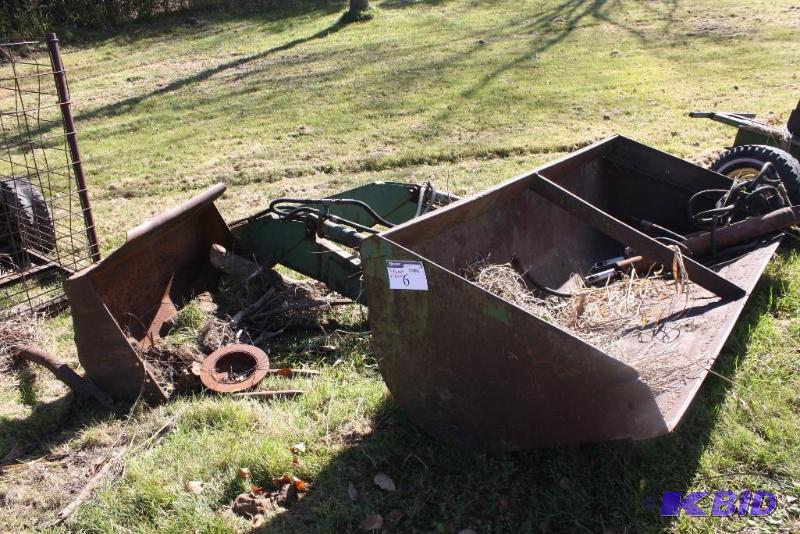 lot 6 image: Metal Loader Buckets